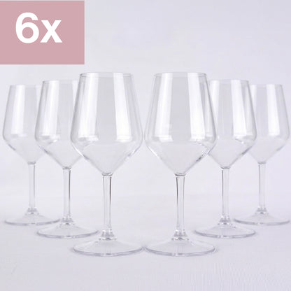 Transparentni kozarci na peclju